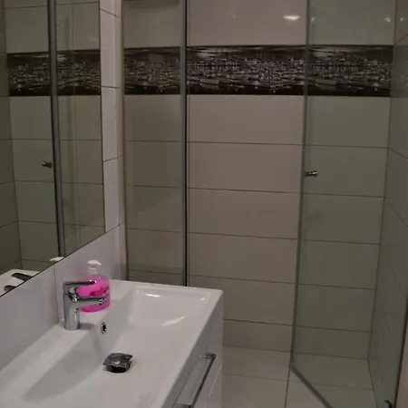 Lejlighed Centrum Nad Motlawa Z Widokiem Na Patio Z Balkonem