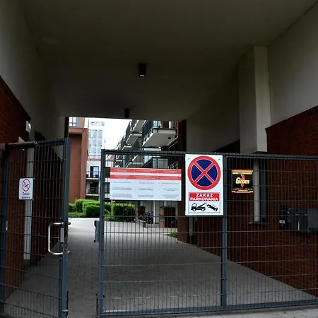 Centrum Nad Motlawa Z Widokiem Na Patio Z Balkonem Lägenhet *