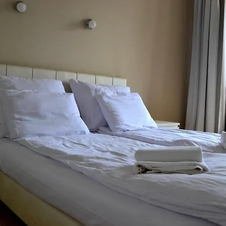 Centrum Nad Motlawa Z Widokiem Na Patio Z Balkonem Apartmán