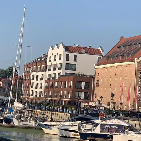 Centrum Nad Motlawa Z Widokiem Na Patio Z Balkonem Apartmán