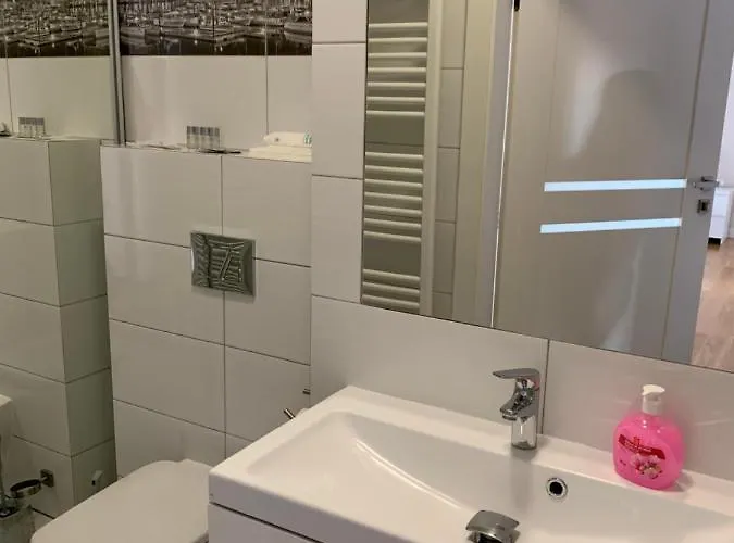 Centrum Nad Motlawa Z Widokiem Na Patio Z Balkonem Danzig